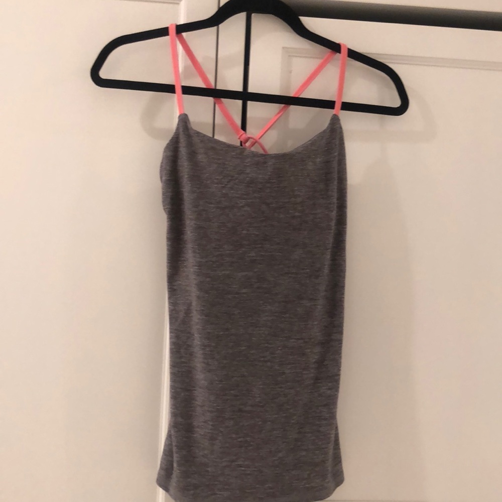 Lululemon top